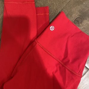 ALMOST BRAND NEW Red lululemon leggings